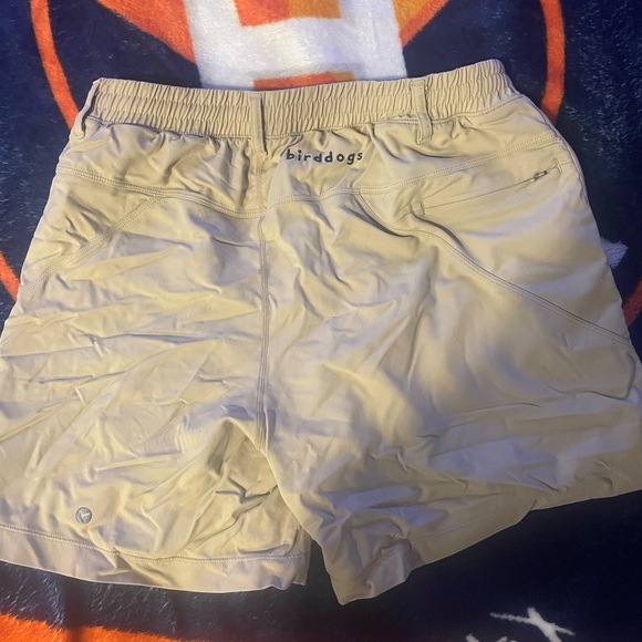 Cream Cargo Shorts with Elastic Waistband and Pleats - Picture 2 of 2